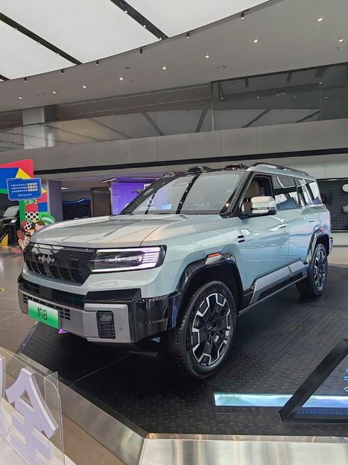 深圳60比亚迪方程豹硬派越野的爆款，英菲尼迪35周年与你共成长